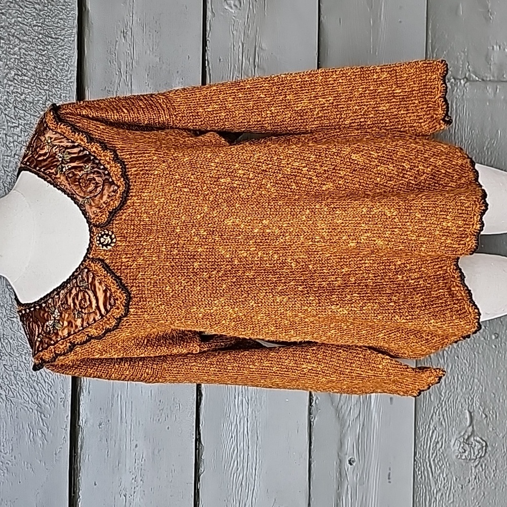 HOT KNOTS Vintage Sweater